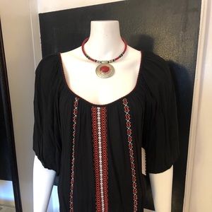 Bongo Plus - black kimono sleeve Peasant top
